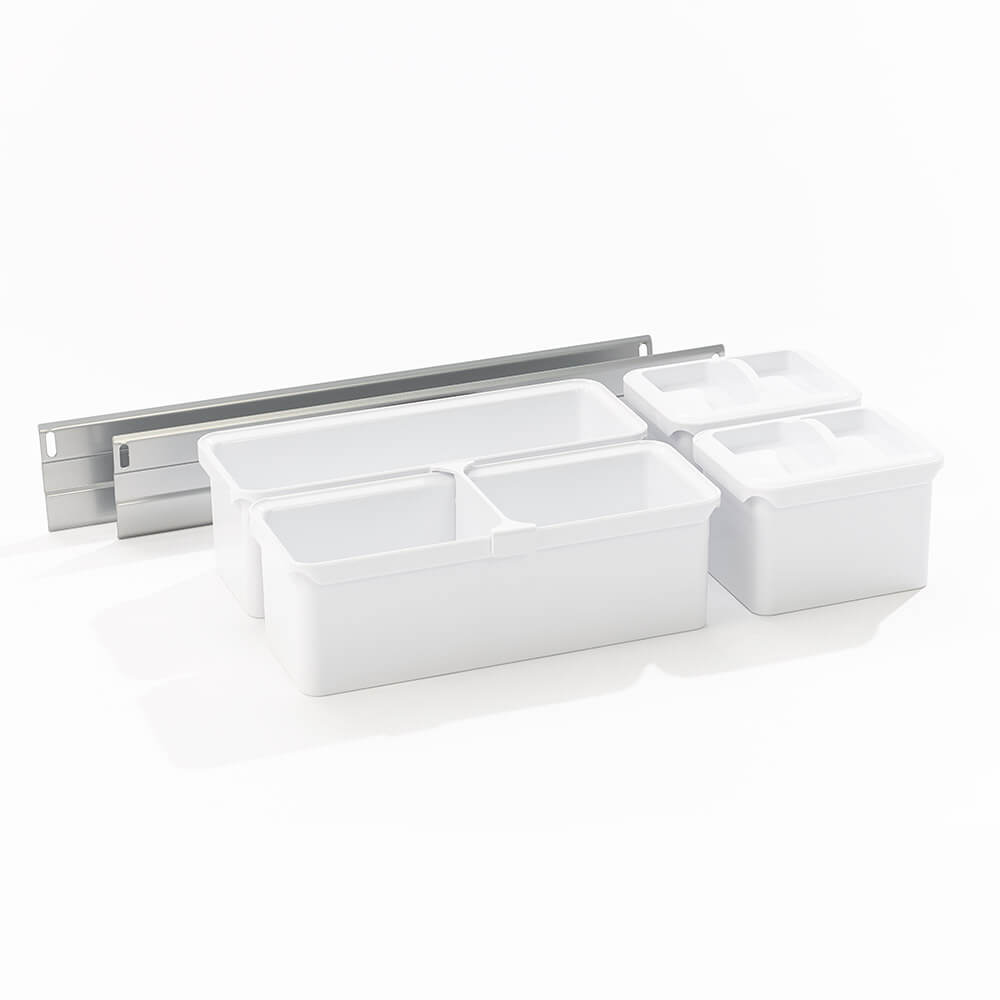 Das YouboXx Einhängeboxen Set 3 - für DISPENSA Apothekerschrank besteht aus vier weißen Kunststoffbehältern in verschiedenen Größen mit zwei silbernen Montageschienen, die alle vor einem weißen Hintergrund stehen.